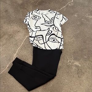 Abstract Face Print Black & White Women's Tee